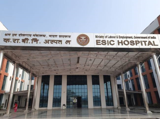 बच्ची से छेड़छाड़ के आरोप पर FIR, ESIC अस्पताल के सहायक निदेशक ने जान दी